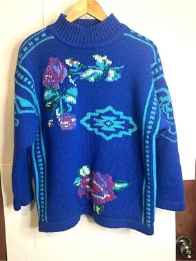 Brass Plum Nordstrom (VTG L, Fits S/M) Blue Shetland Wool Blend Sweater Floral